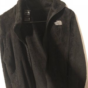 Black north face jacket